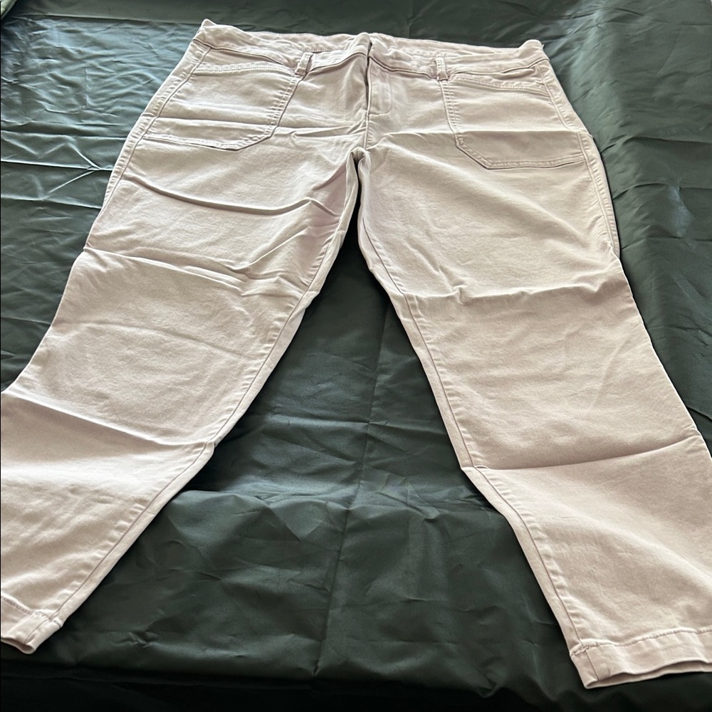 Old Navy Women's Light Pink Straight Leg Jeans